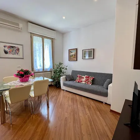 Charming Apartment Near Saragozza Bolonha Exterior foto