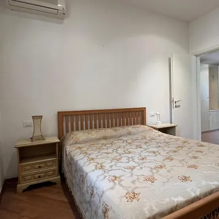 Charming Apartment Near Saragozza Bolonha Exterior foto